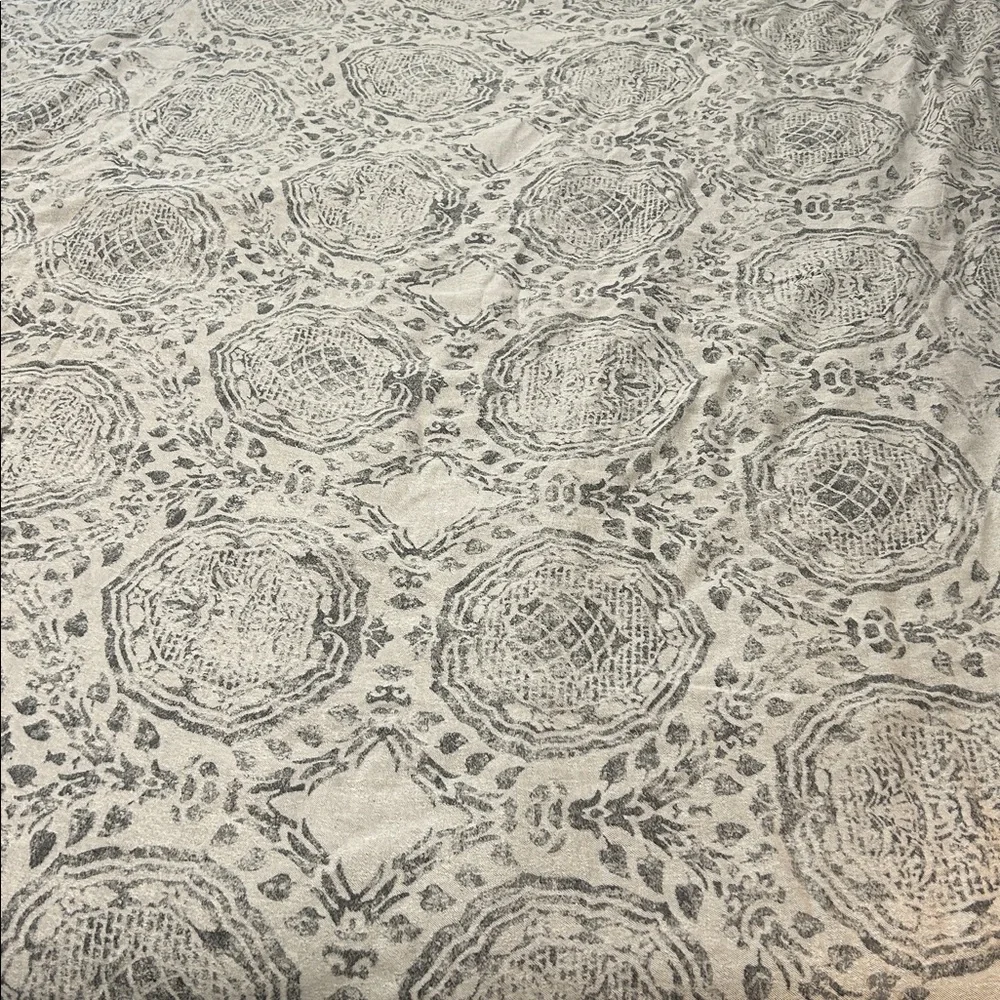 Restoration Hardware Castillo Medallion California King Duvet Cover